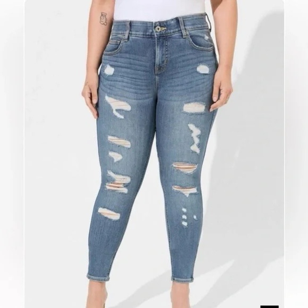 Torrid Bombshell Skinny Premium Stretch Blue Denim Distressed Jeans 16r - Picture 6 of 6